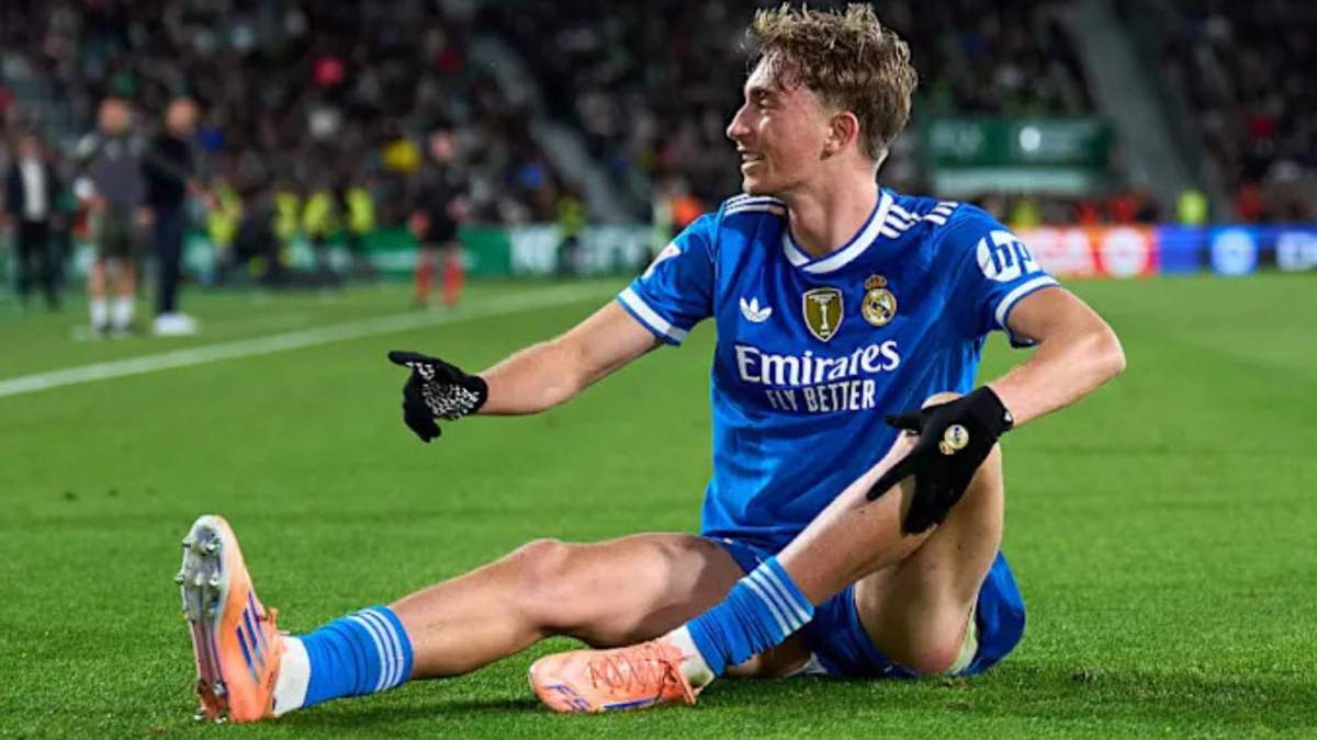 Dean Huijsen durante el partido ante el Elche Dean Huijsen durante el partido ante el Elche