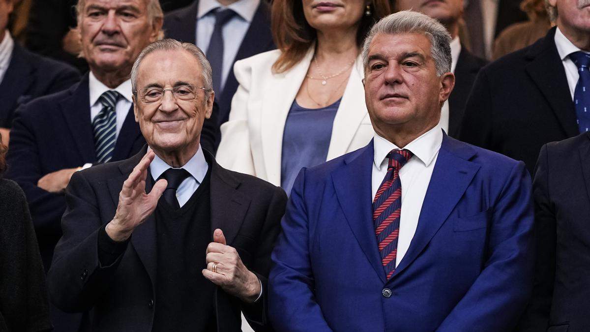 Florentino Pérez y Joan Laporta en un palco. 