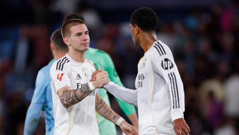 Franco Mastantuono y Jude Bellingham, en un partido del Real Madrid esta temporada.