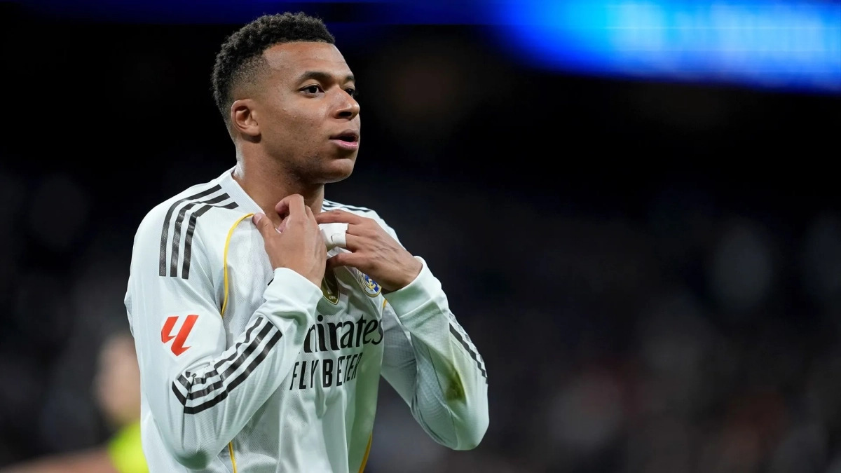 Kylian Mbappé disputando un partido con el Real Madrid. 