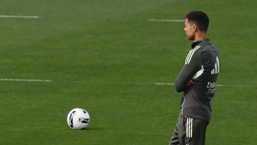 Xabi Alonso durante un entrenamiento del Real Madrid en Valdebebas