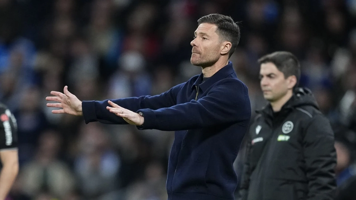 Xabi Alonso durante el partido frente al Sevilla Xabi Alonso durante el partido frente al Sevilla