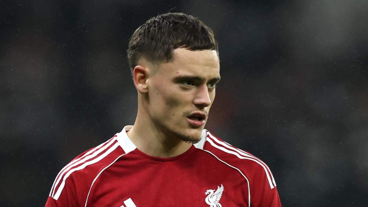 Florian Wirtz en un partido con el Liverpool