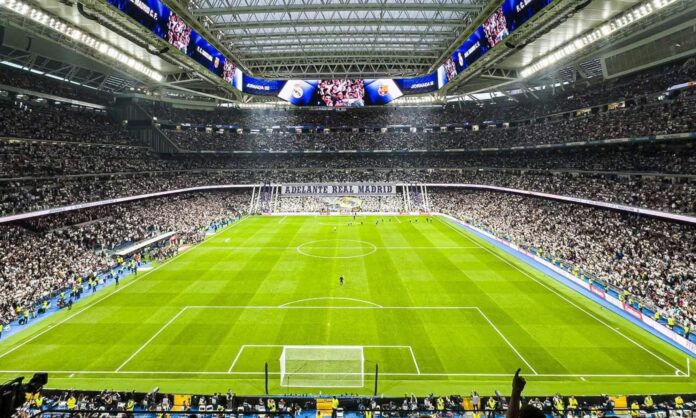 El Bernabéu (84.000) ocupa el puesto 11, los estadios de fútbol más grandes del mundo por su capacidad