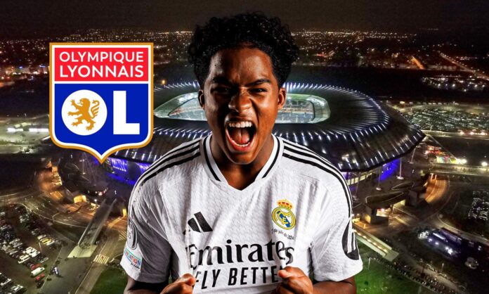 Recibimiento de lujo a Endrick en Lyon: 