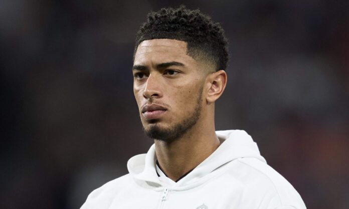 Jude Bellingham antes de jugar un partido con el Real Madrid.