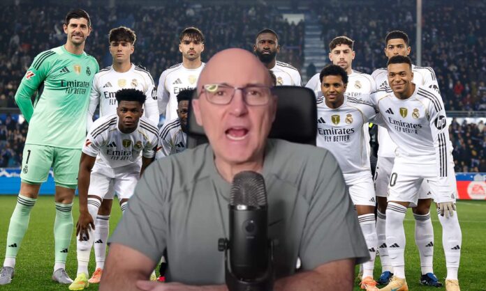 Maldini y un once del Real Madrid. 