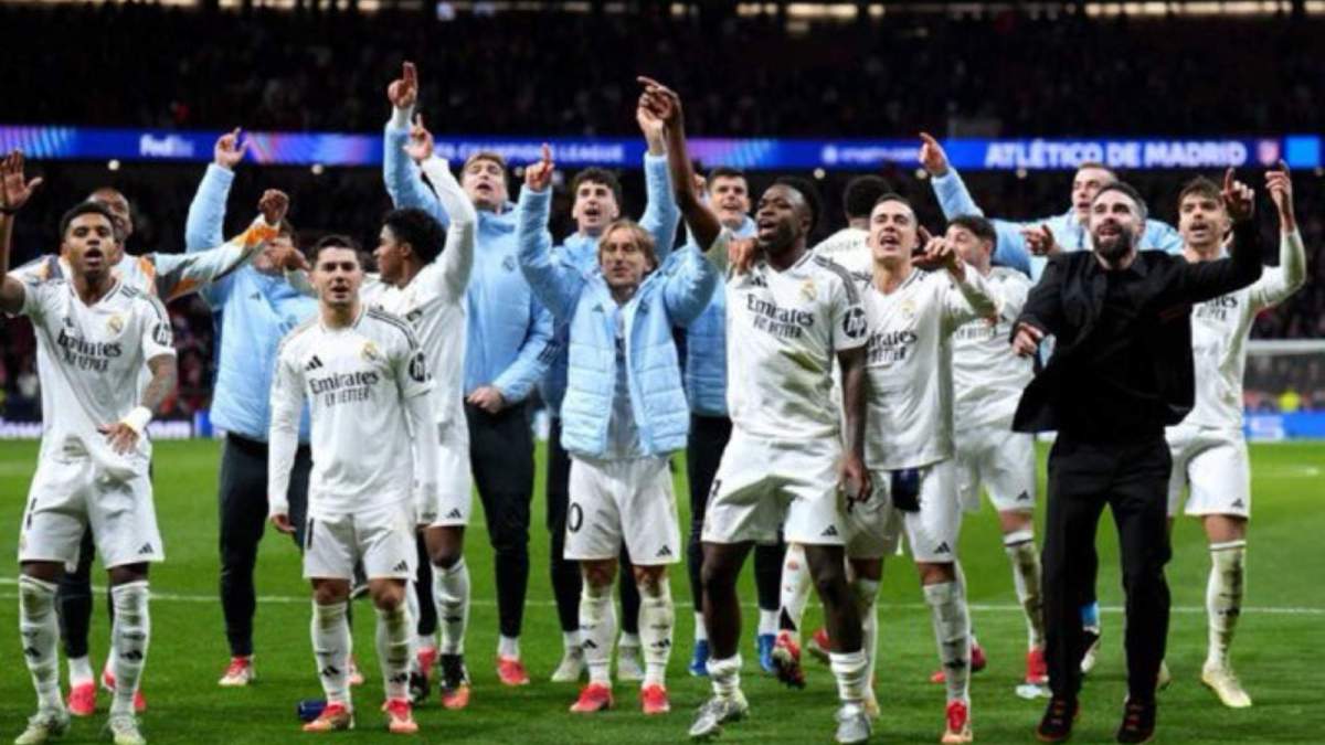 Jugadores del Real Madrid celebrando el pase a cuartos