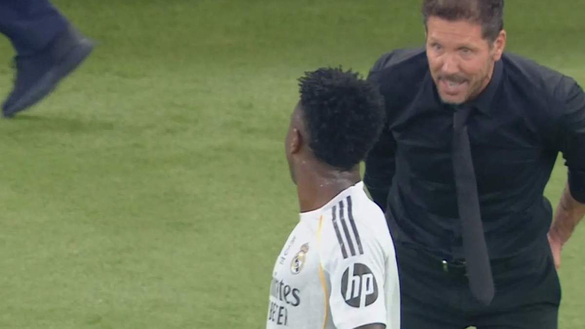 Vinícius Júnior y el Cholo Simeone en el Atlético - Real Madrid. Vinícius Júnior y el Cholo Simeone en el Atlético - Real Madrid.