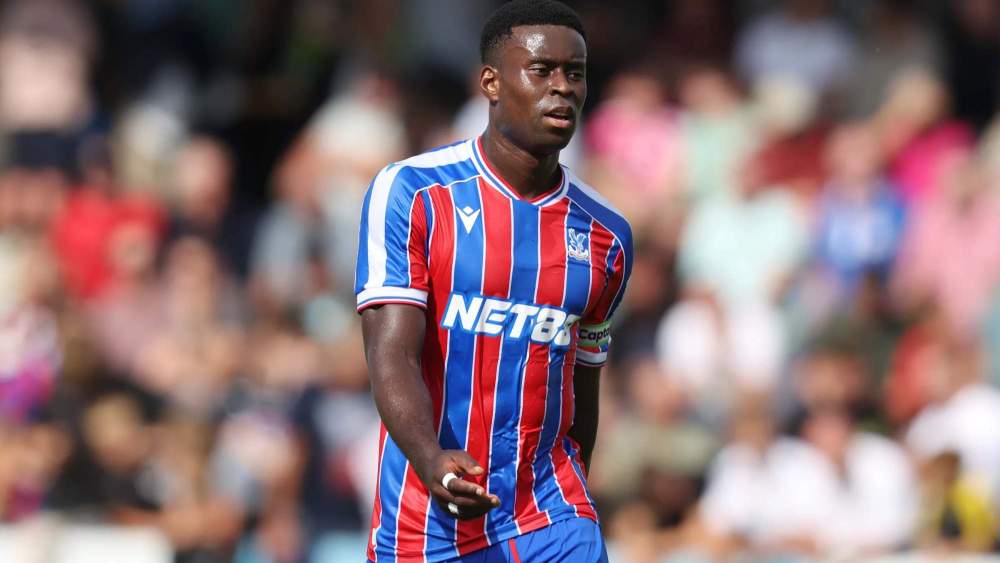 Marc Gúehi, en un partido con el Crystal Palace durante este curso.