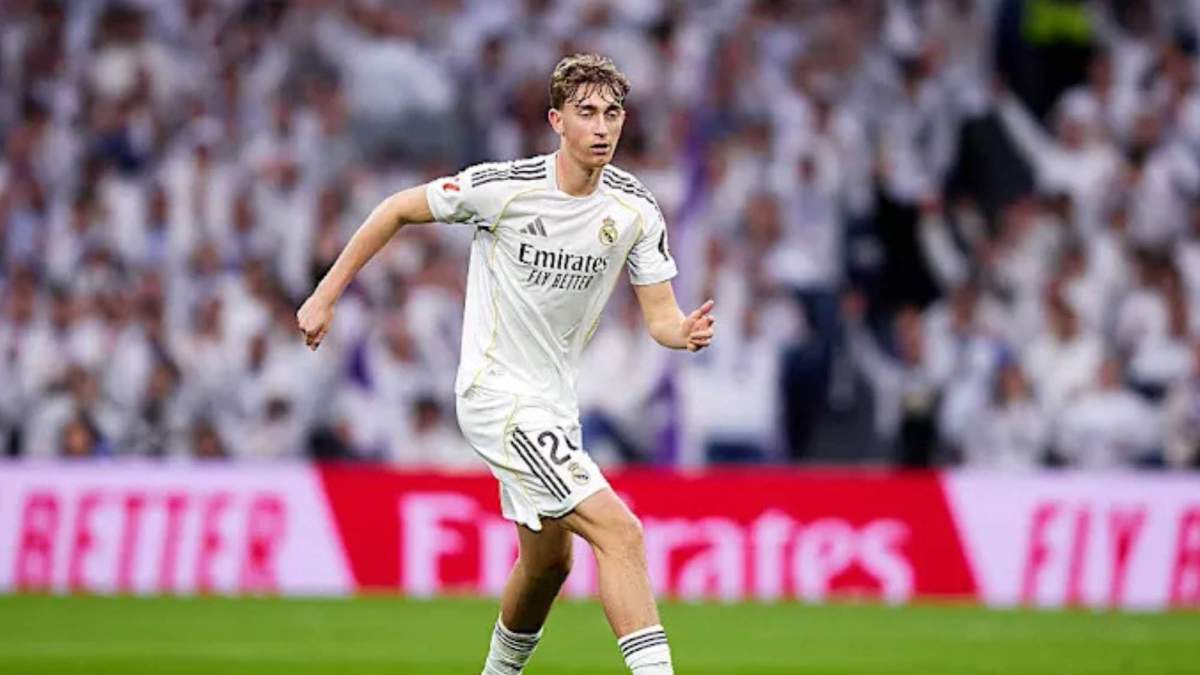 Dean Huijsen durante el partido contra el Levante UD
