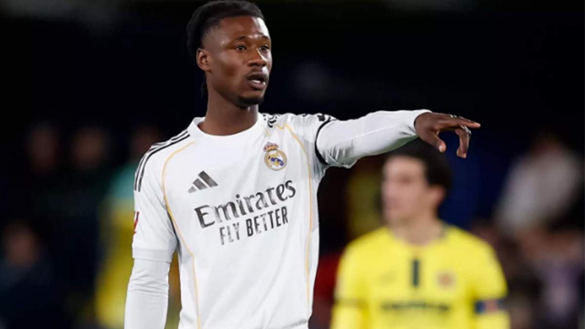 Eduardo Camavinga jugando contra el Villarreal.