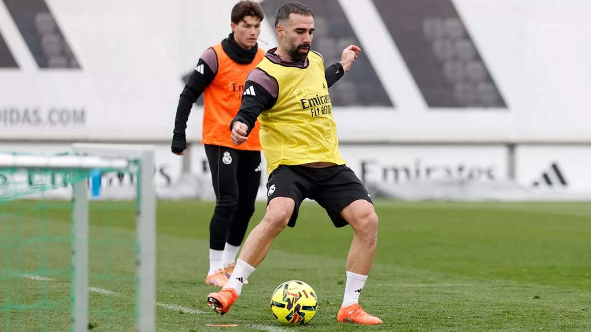 Dani Carvajal entrenando con el Real Madrid en Valdebebas.
