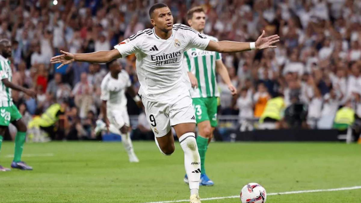 Kylian Mbappé no podrá jugar esta tarde ante el Betis, pero podría llegar a la Supercopa de España.