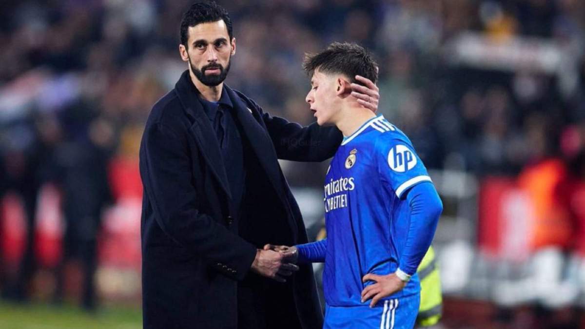 Arbeloa y Arda Güler después de un partido Arbeloa y Arda Güler después de un partido