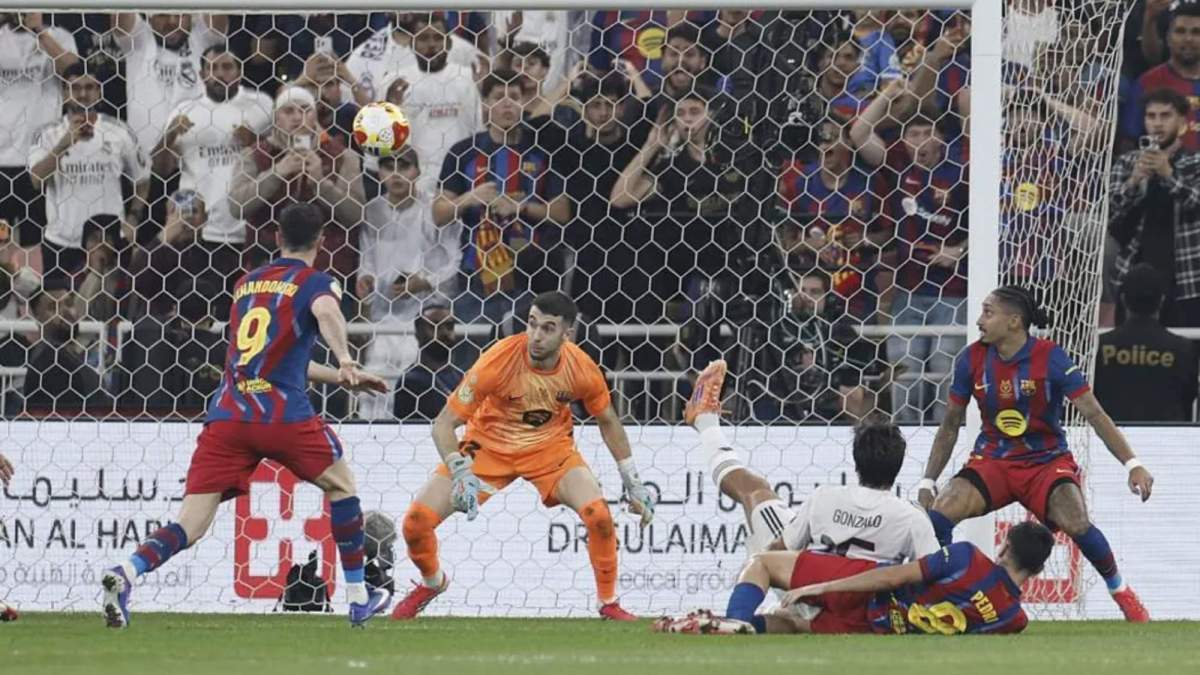 El remate de Gonzalo García, que colocó el 2-2 en el marcador antes del descanso.