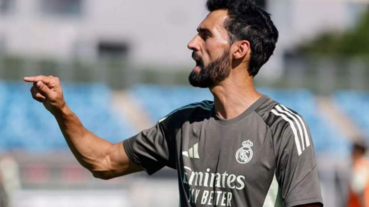 Álvaro Arbeloa entrenando al Real Madrid Castilla. Álvaro Arbeloa entrenando al Real Madrid Castilla.