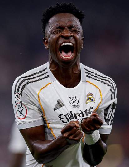 Vinícius Júnior celebrando su gol al Barcelona en la final de la Supercopa.