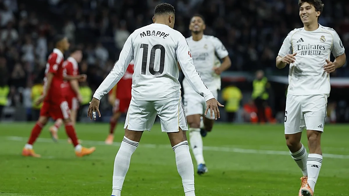 Mbappé celebrando su gol ante el Sevilla Mbappé celebrando su gol ante el Sevilla