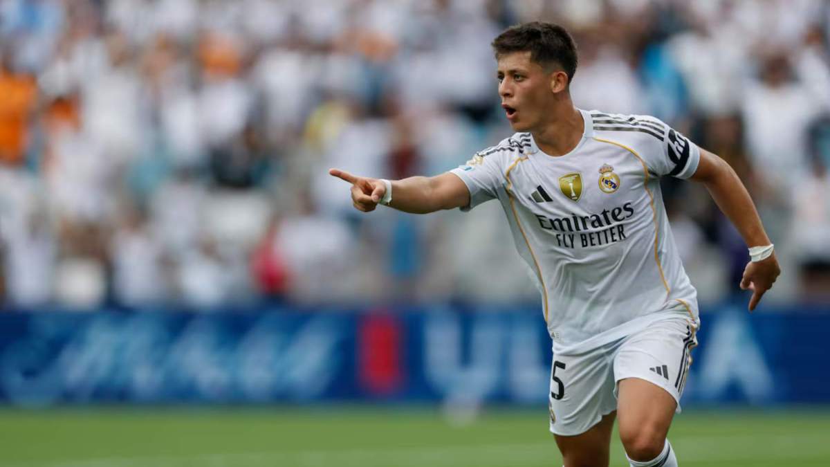 Arda Güler, celebrando un gol con el Real Madrid.