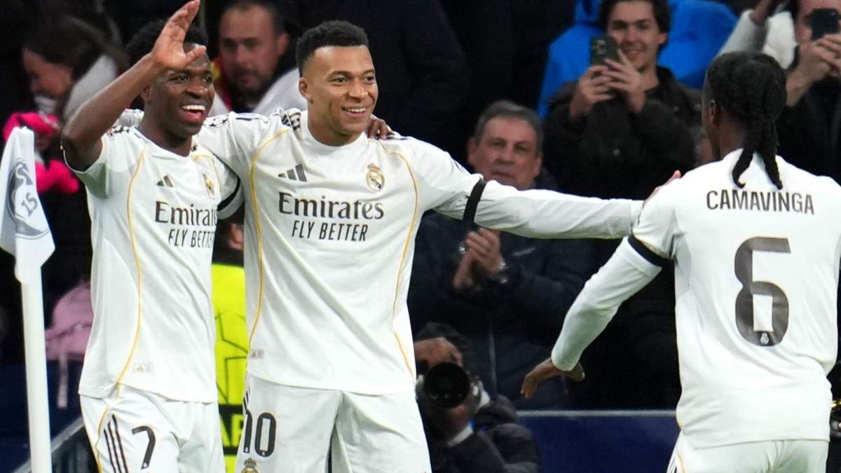 Kylian Mbappé, celebrando uno de sus goles ante el Mónaco, junto a Vinicius Junior y Eduardo Camavinga. Kylian Mbappé, celebrando uno de sus goles ante el Mónaco, junto a Vinicius Junior y Eduardo Camavinga.