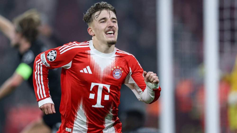 Lennart Karl, celebrando un gol con el Bayern Múnich durante un partido de Champions de esta campaña.
