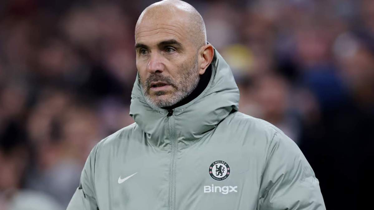 Enzo Maresca entrenando al Chelsea.