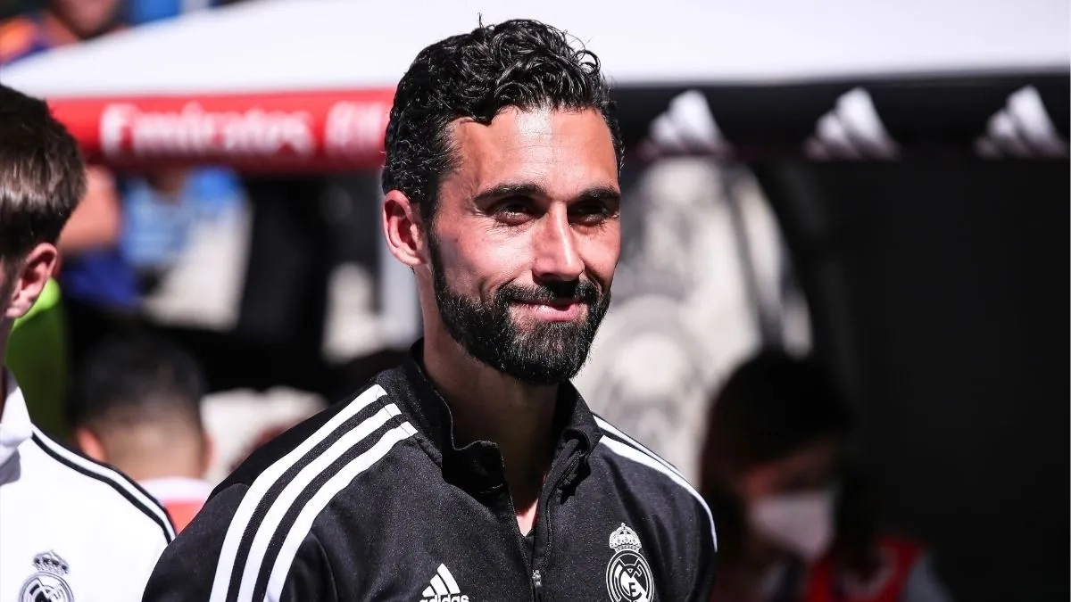 Álvaro Arbeloa entrenando a la cantera del Real Madrid.