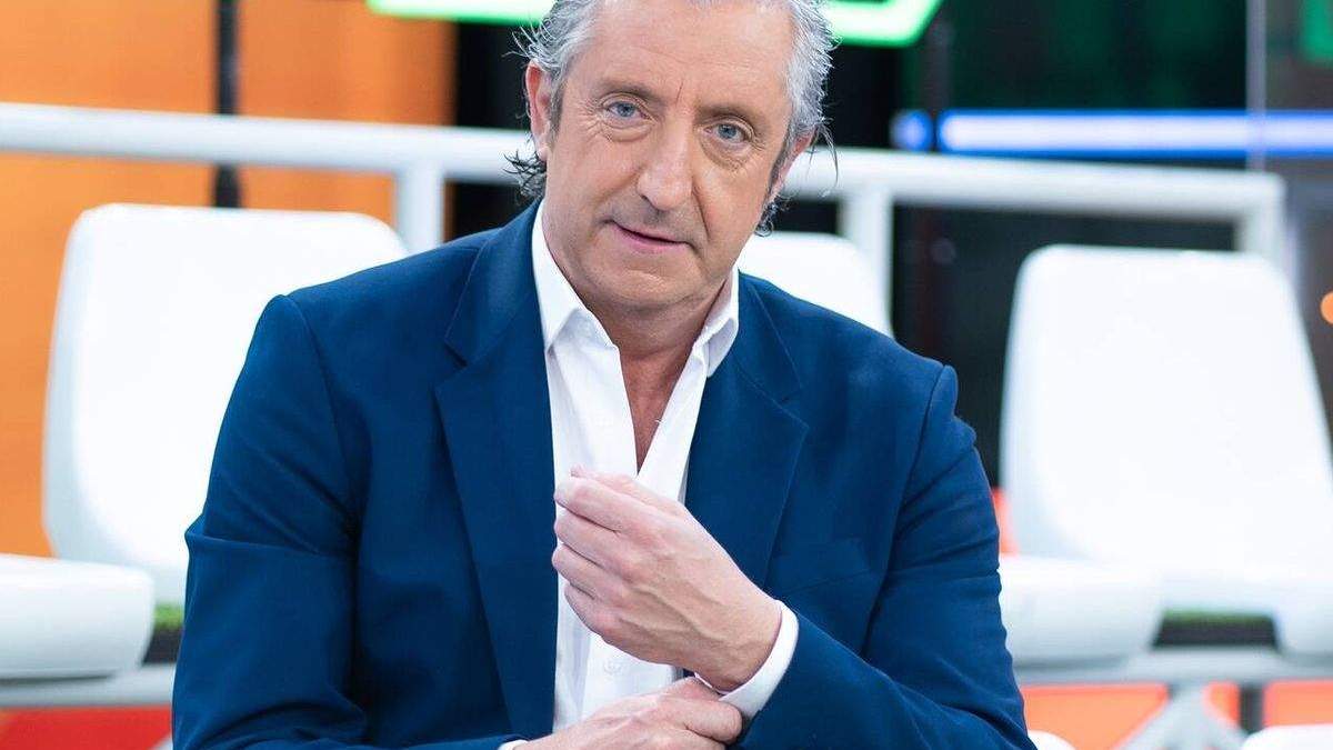 Josep Pedrerol en el plató de El Chiringuito.