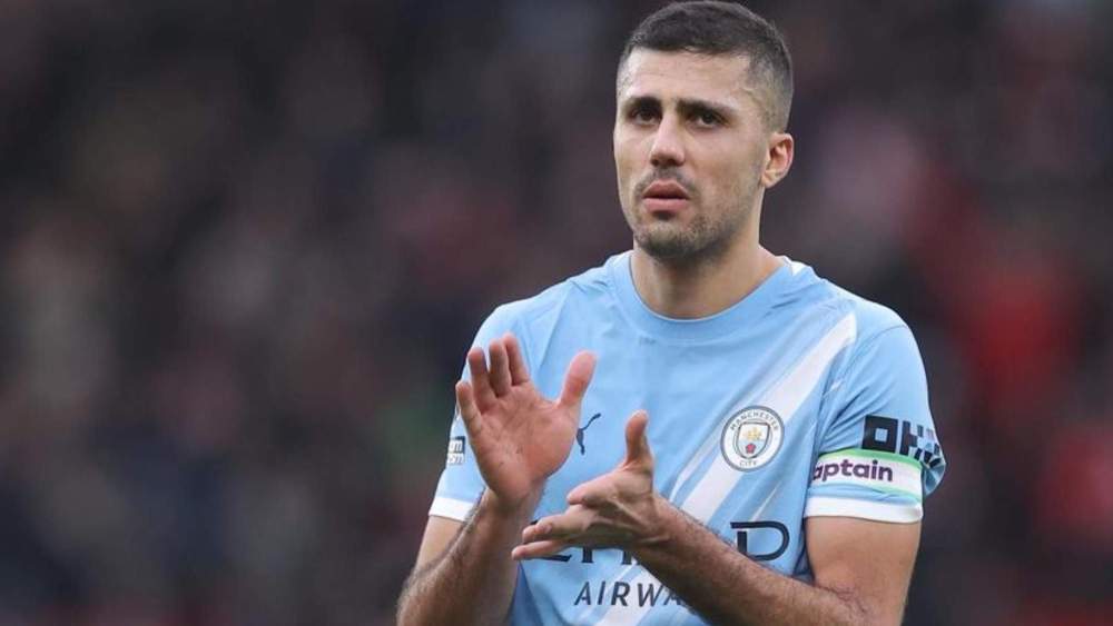 Rodri Hernández, durante un partido reciente con el Manchester City.