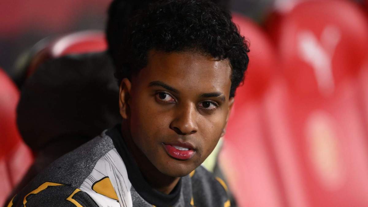 Rodrygo Goes sentado en el banquillo del Real Madrid. Rodrygo Goes sentado en el banquillo del Real Madrid.