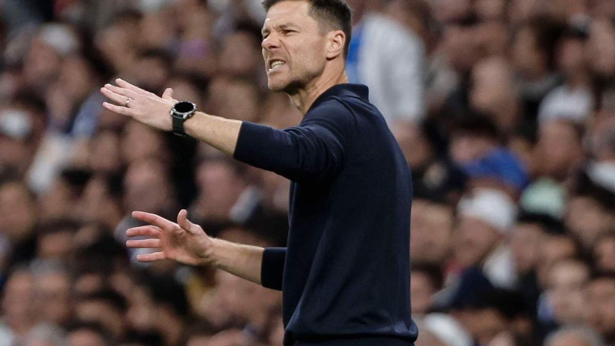 Xabi Alonso en un partido del Real Madrid en el Santiago Bernabéu.