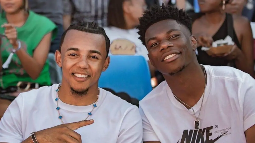 Jules Koundé y Aurélien Tchouaméni en un acto. 