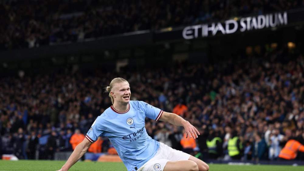 Erling Haaland, celebrando un gol con el Manchester City en un partido reciente de la Premier League.