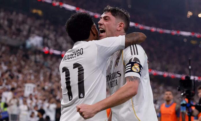 Rodrygo y Fede Valverde, celebrando un gol del Real Madrid en la semifinal de la Supercopa ante el Atlético.