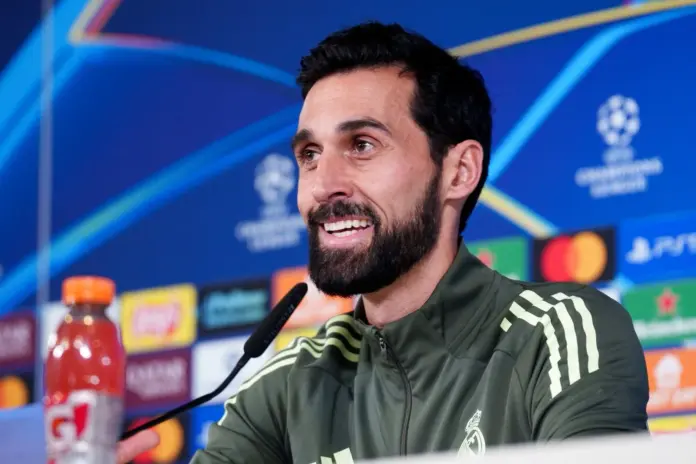  Arbeloa: «Si quiero tener opciones de ganar títulos necesito a Vinicius en el campo»

