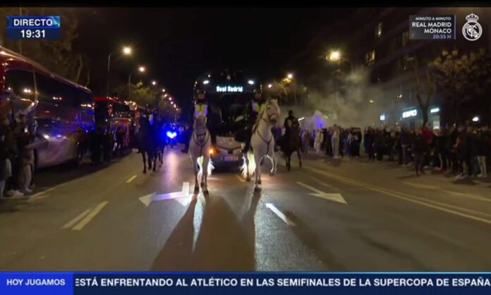 El autobús del Real Madrid sufrió menos ante el Mónaco: 20 minutos de viaje y casi sin pitos