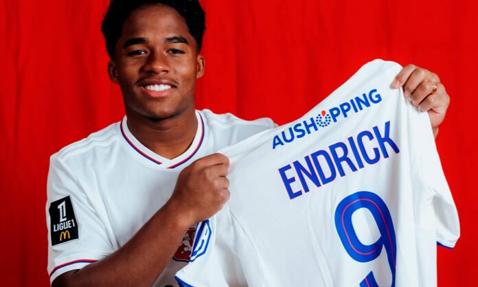 Endrick Felipe no termina de despegar en el Lyon y su debut se aplaza en la Ligue 1.