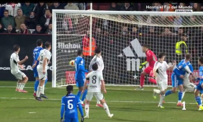 Gonzalo marca el 2-2 para el Real Madrid en el tiempo añadido