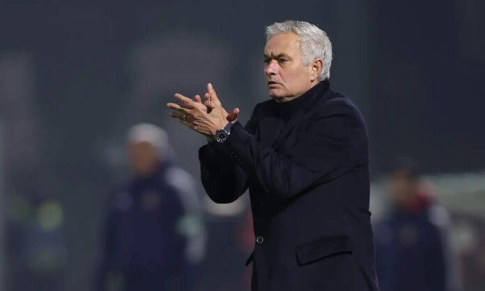 José Mourinho se ha pronunciado por una posible vuelta al Real Madrid tras la semana que ha habido en el club, que despidió a Xabi Alonso y ascendió a Álvaro Arbeloa.