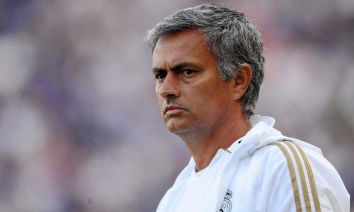 José Mourinho (62), entrenador, pagó 720.000 euros por la casa de Madrid del cantante Alejandro Sanz

