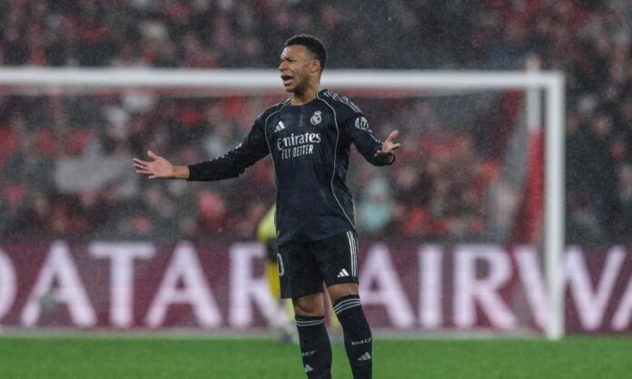 Mbappé quiere volver a jugar contra el Benfica en el play off y se lo ha dicho a Arbeloa: 