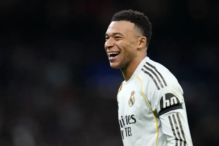  Mbappé iguala otro récord goleador de Cristiano Ronaldo en la Champions League

