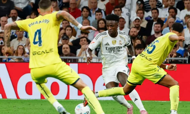 Vinicius Junior, durante el partido ante el Villarreal de esta temporada en el Santiago Bernabéu.