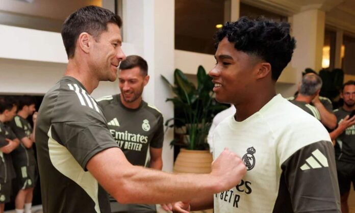 Endrick, sobre el despido de Xabi Alonso a los 20 días de su salida: 