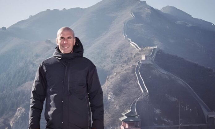 Zinedine Zidane, en la Gran Muralla China.