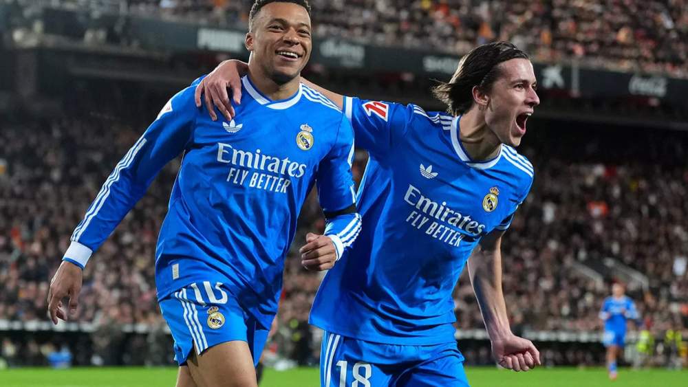 Kylian Mbappé y Álvaro Carreras han sido los goleadores en el choque frente al Valencia.