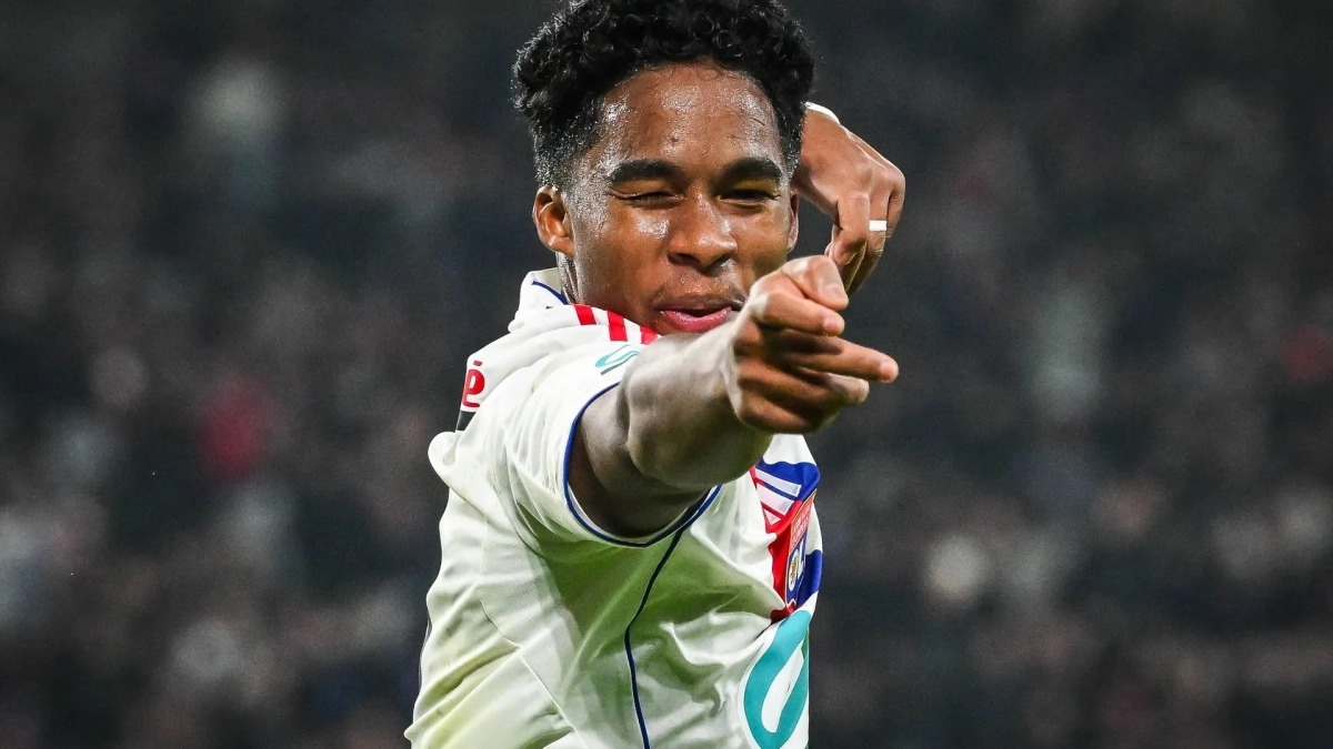 Endrick celebrando su gol con el Olympique de Lyon