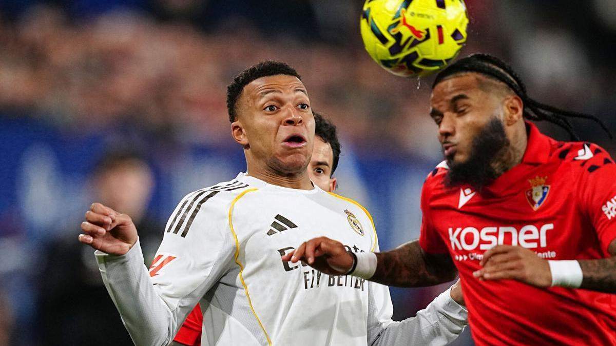 Mbappé durante el Osasuna - Real Madrid