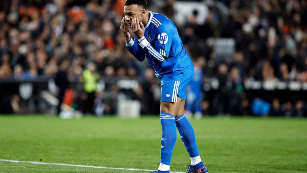 Kylian Mbappé, celebrando su gol en Mestalla contra el Valencia.